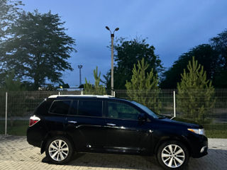 Toyota Highlander foto 2