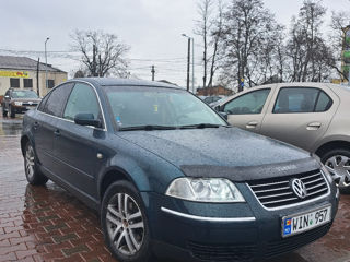 Volkswagen Passat foto 1