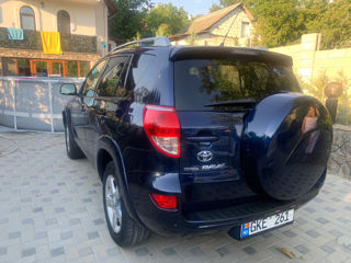 Toyota Rav 4 foto 6