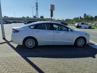 Ford Fusion foto 2