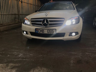 Mercedes C-Class foto 7