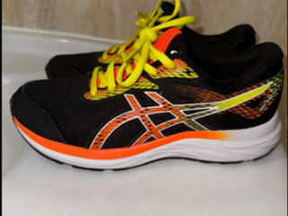 Ghete Asics originale 38 /кроссовки foto 2