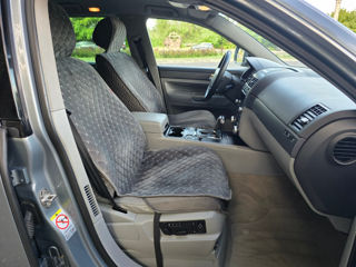 Volkswagen Touareg foto 11