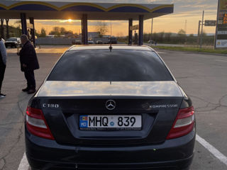 Mercedes C-Class foto 6