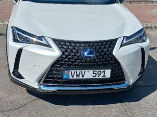 Lexus UX foto 2