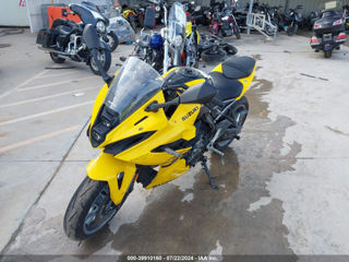 Suzuki GSX800 F foto 4