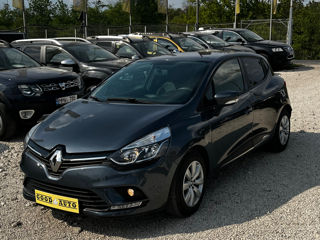 Renault Clio foto 2