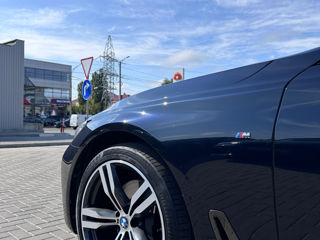 BMW 7 Series foto 8