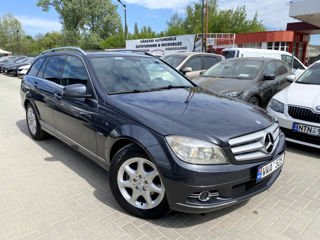 Mercedes C-Class foto 4