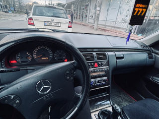 Mercedes E-Class foto 4