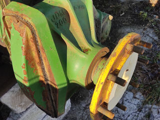 Piese de schimb pe original  pentru  combina John Deere.