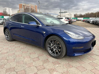 Tesla Model 3 foto 3