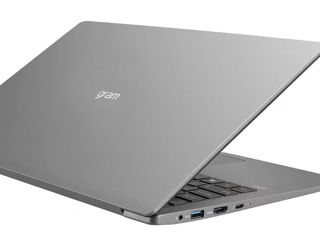 LG gram 15 Ultra-Lightweight and Slim Laptop with 11th Gen Intel Core i5 Processor w/Intel Iris foto 3