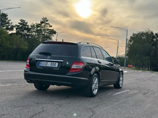 Mercedes C-Class foto 6