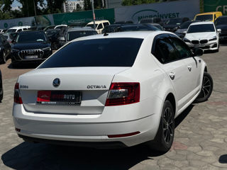 Skoda Octavia foto 3