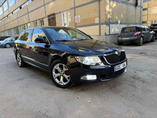 Skoda Superb foto 2