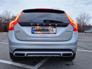 Volvo V60 Cross Country foto 8