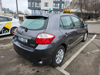 Toyota Auris foto 3