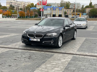 BMW 5 Series foto 10