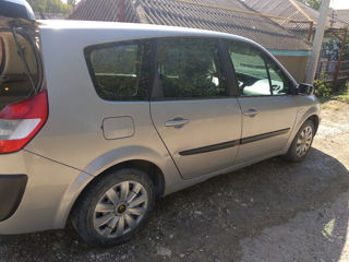 Renault Grand Scenic foto 6