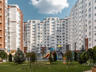 Apartament cu 3 camere, 76 m², Buiucani, Chișinău foto 1