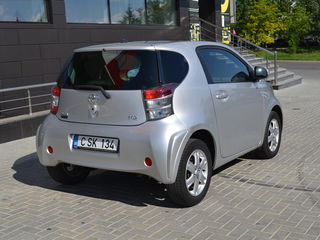 Toyota iQ foto 6