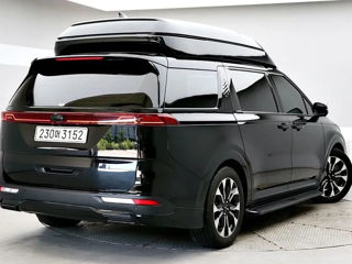 KIA Carnival foto 2