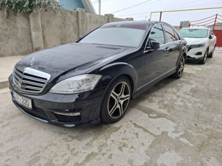 Mercedes S-Class