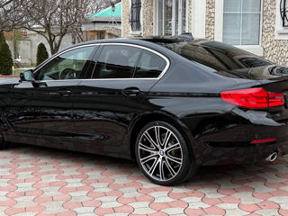 BMW 5 Series foto 8