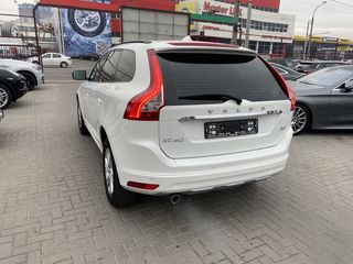 Volvo XC60 foto 4