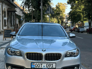 BMW 5 Series foto 2