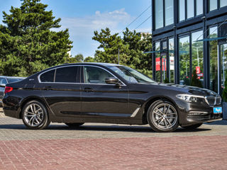 BMW 5 Series foto 4