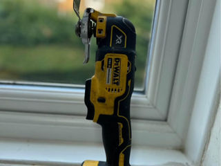 DeWalt  (multitool)