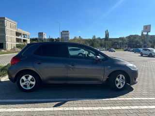 Toyota Auris foto 3