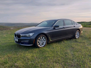 BMW 7 Series foto 1