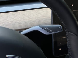 Tesla Model 3 foto 11