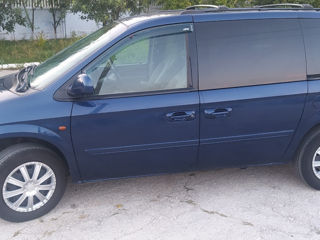 Chrysler Voyager foto 4