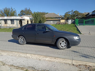 Toyota Carina foto 3