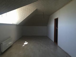 Casa  noua 2 nivele +mansarda, reparatie euro ,toate comunicatiile sau schimb pe apartament la buiuc foto 5