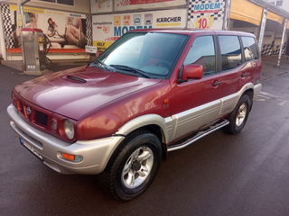 Nissan Terrano foto 1