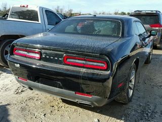 Dodge Challenger foto 4