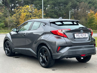 Toyota C-HR foto 5