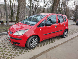 Mitsubishi Colt foto 8