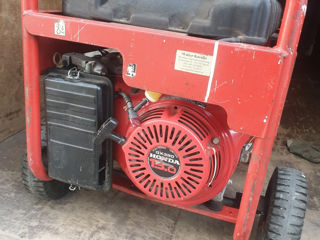 Vând generator Honda 6.6kva