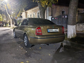 Skoda Superb foto 4