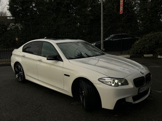 BMW 5 Series foto 2