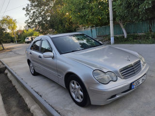 Mercedes C-Class foto 5