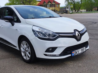 Renault Clio foto 8