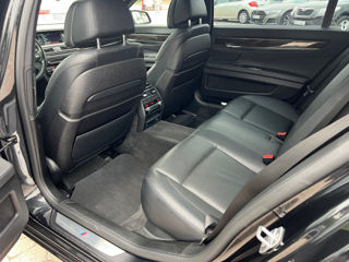 BMW 7 Series foto 15