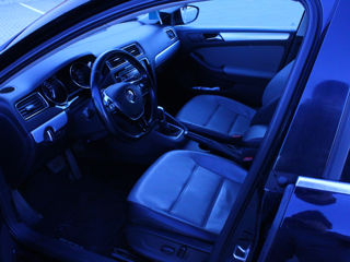 Volkswagen Jetta foto 5